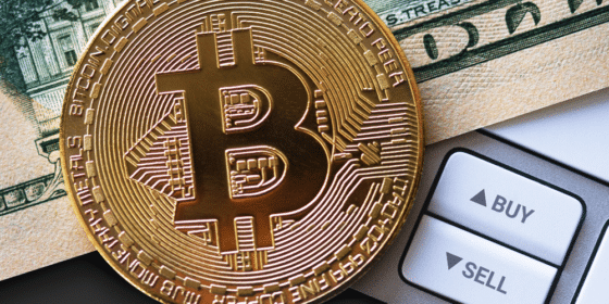 Grayscale compra más bitcoin de los que se minan actualmente, señala reporte
