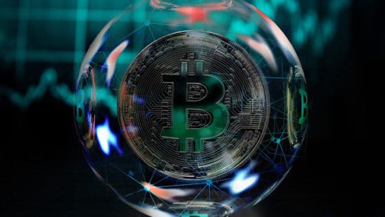 Bitcoin no encaja en la definición de burbuja, pero sí puede sufrirla