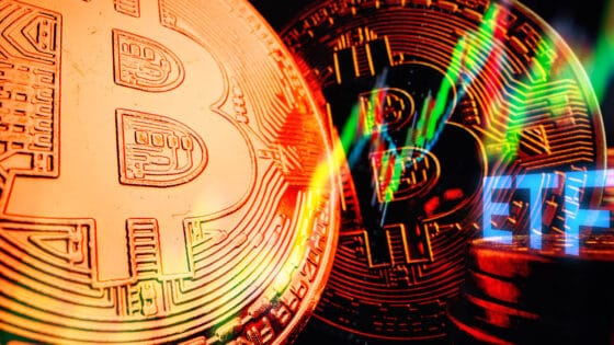 Mercados al día: ETF de bitcoin llevaría su precio a un nuevo máximo histórico