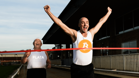 Bitcoin pisa los talones de la plata en la lista de activos más valiosos